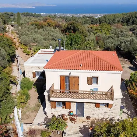 Villa Chaihoutes Stone Into Olive Farm In Zia *